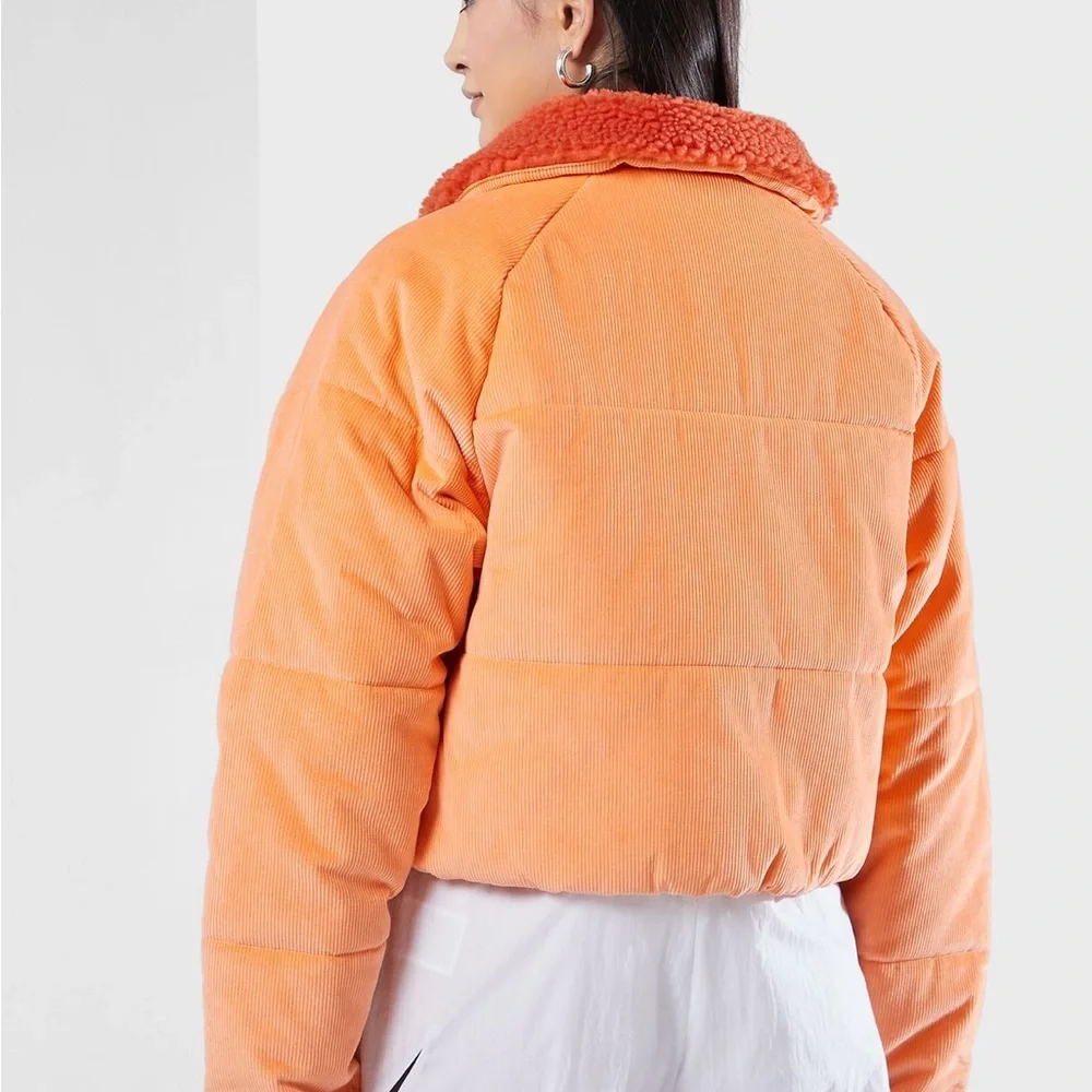 Nike Women’s Air Therma-Fit Winter Puffer Jacket - Picture 4 of 14
